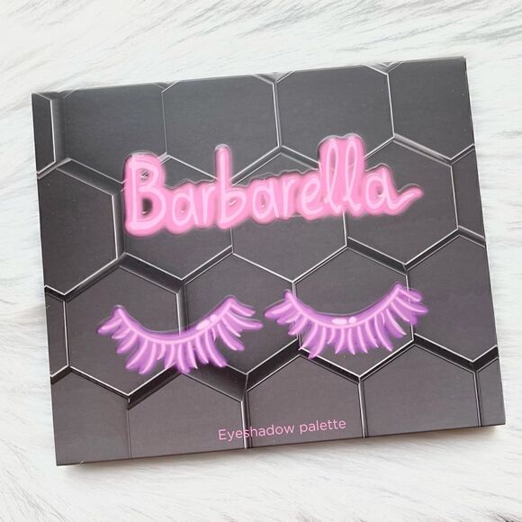 Barbarella Eye Shadow Palette by Bee Beauty London - Picture 2 of 5